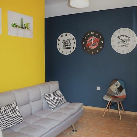 Cozy Apartment In Central Athens Atenas Exterior foto